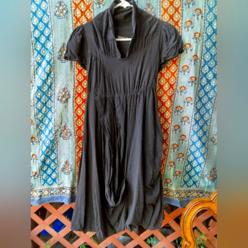 Moma Black Mini Dress with Short Puff Sleeves